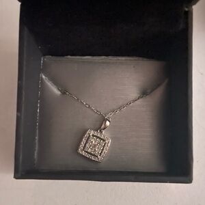 Kay Jewelers Silver Square Pendant Necklace
